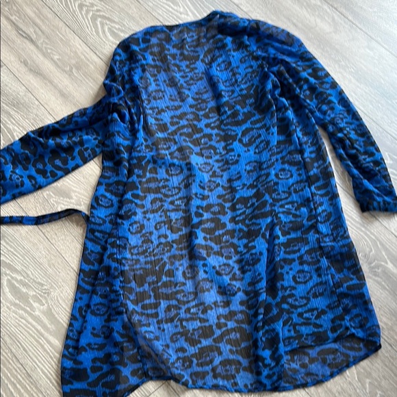 Sheer Blue and Black Animal Print Sheer Cardigan - Picture 7 of 7